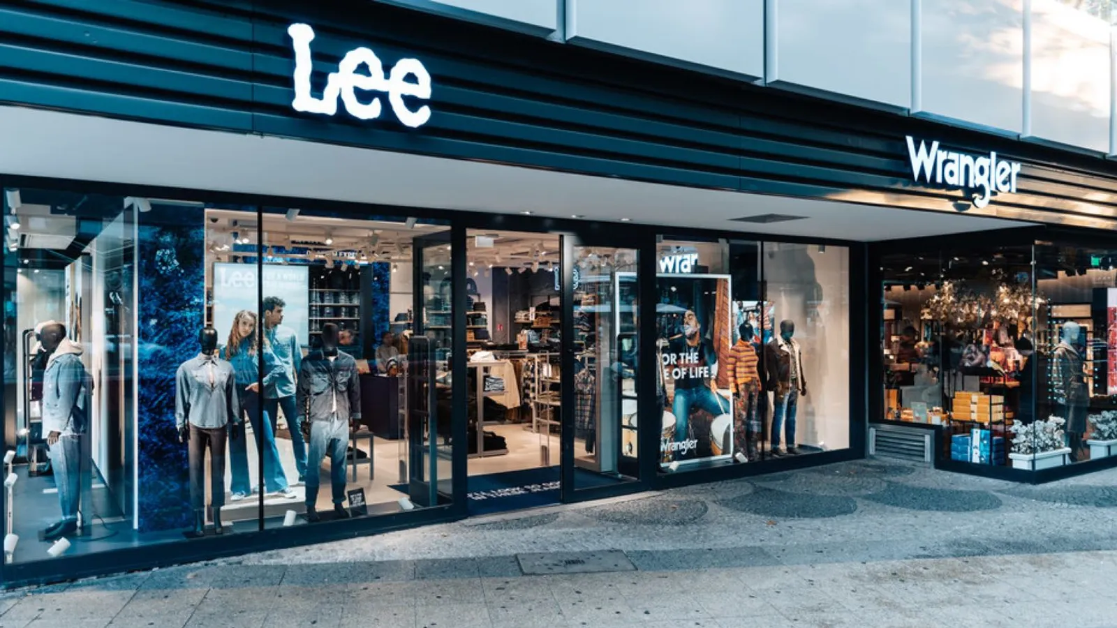 Lee sale